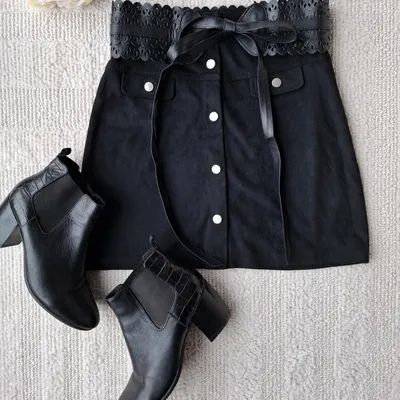 jupe en suédine noir taille 32